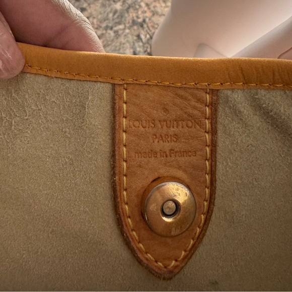 LOUIS VUITTON Damier Azur Galleria PM Shoulder Bag - Picture 7 of 16